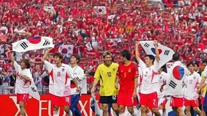 拿起一本书 拿起一本书