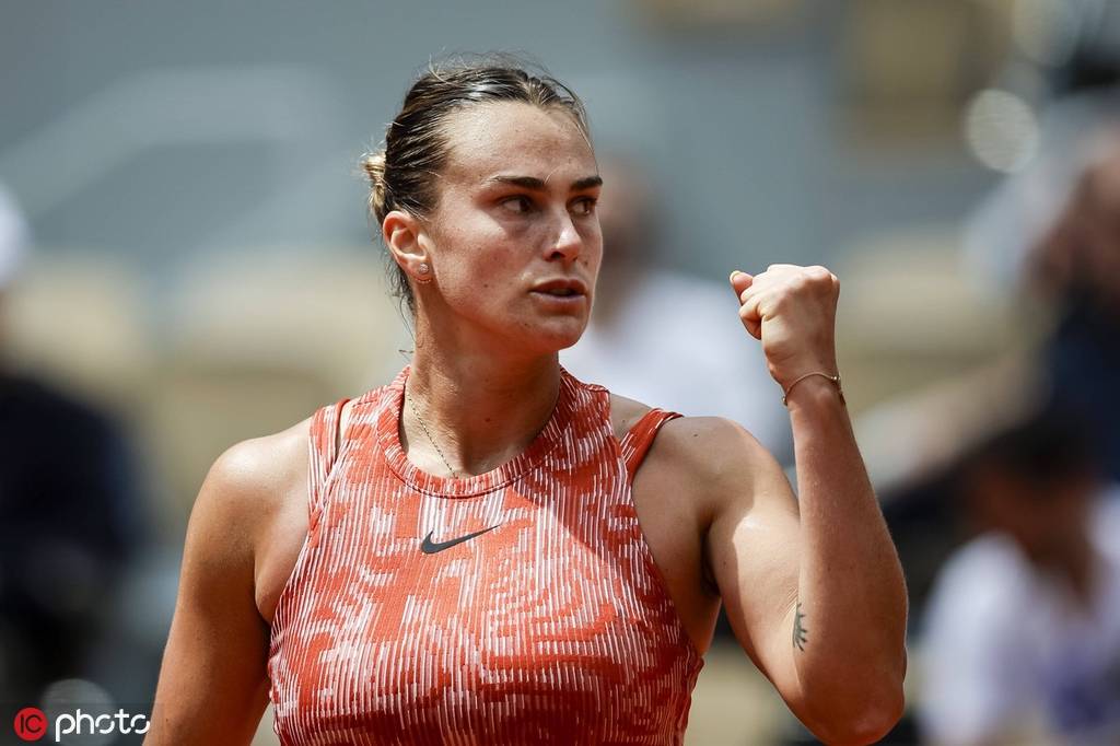 中逆势走红 中逆势走红