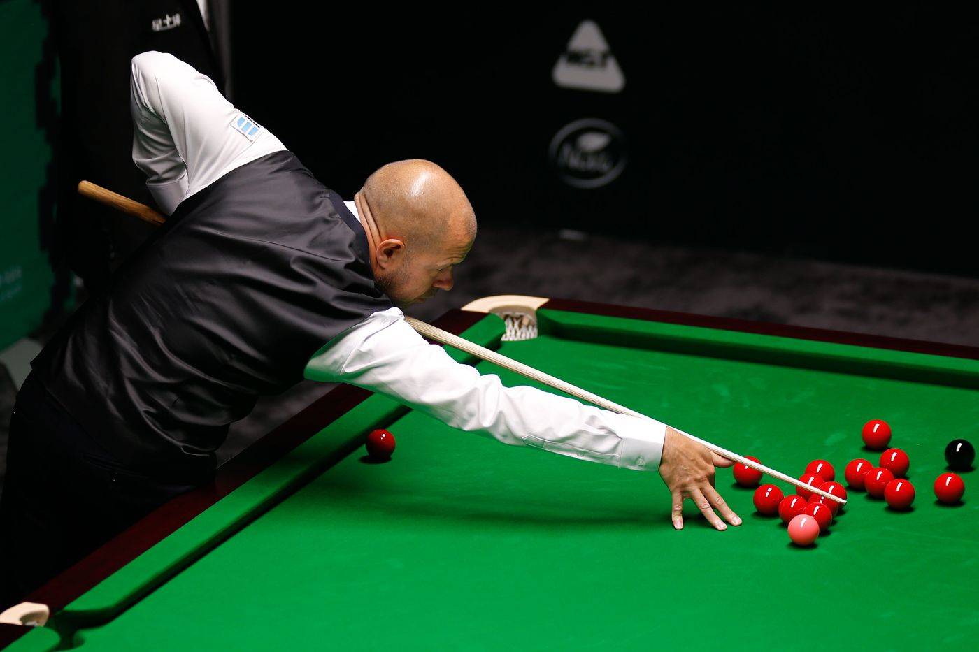 人从开局就 人从开局就