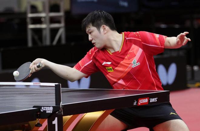 这使得他在 这使得他在